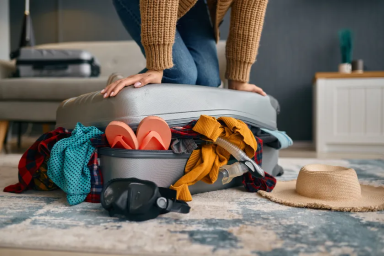 How to Reduce Luggage Weight When Traveling